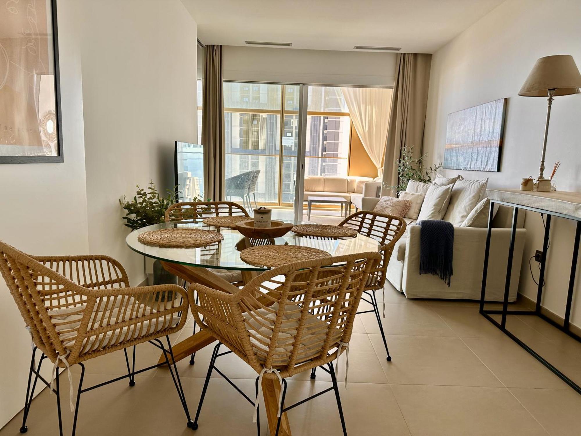 Goldenview Apartment *